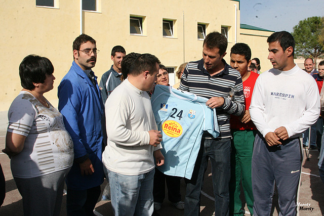 El Caravaca C.F. visita APCOM y comparte jornada con los alumnos - 45