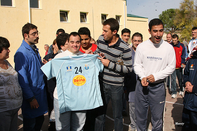 El Caravaca C.F. visita APCOM y comparte jornada con los alumnos - 46