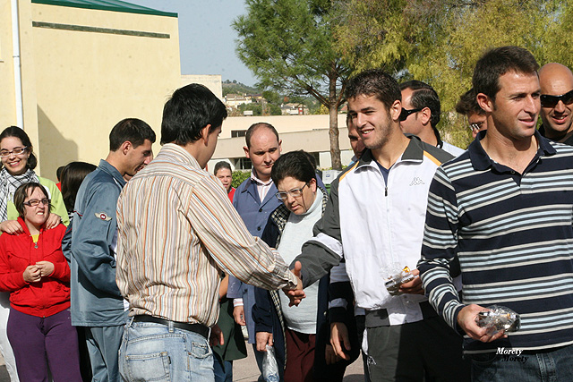 El Caravaca C.F. visita APCOM y comparte jornada con los alumnos - 57