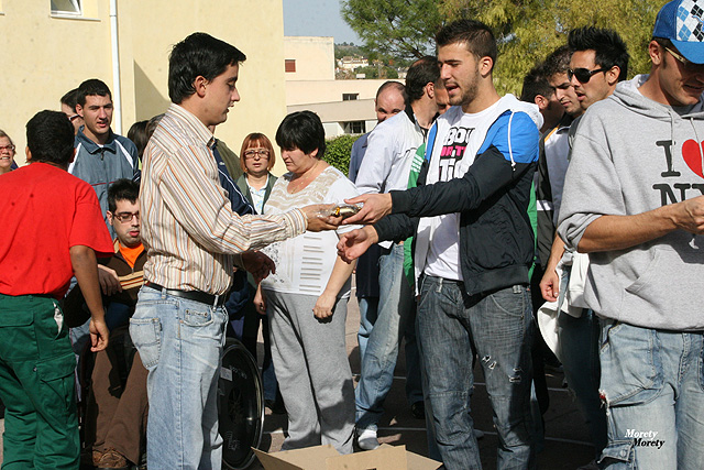 El Caravaca C.F. visita APCOM y comparte jornada con los alumnos - 70