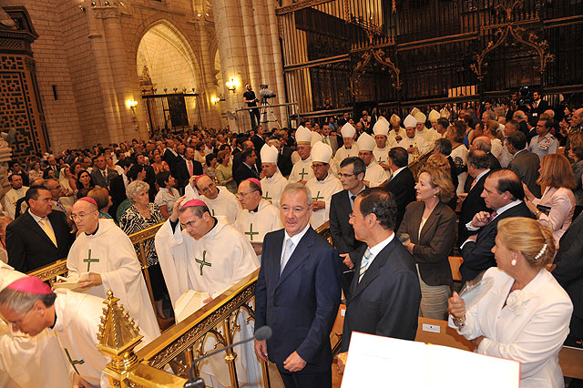 Toma de posesin del nuevo obispo de la dicesis de Cartagena, Jos Manuel Lorca Planes, en la Catedral de Murcia - 209