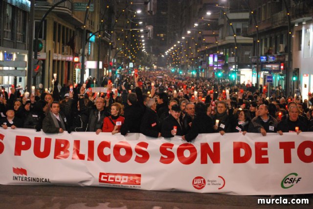 Los sindicatos agradecen la contundente respuesta ciudadana a la Ley de Recortes contra los empleados pblicos  - 70