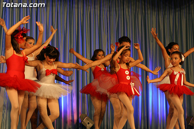 Festival fin de curso escuela de danza Manoli Cnovas - 2010 - 103