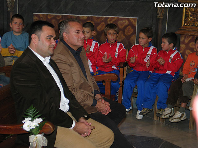 LOS ALUMNOS DE LA ESCUELA MUNICIPAL DE FTBOL DE TOTANA REALIZAN UNA OFRENDA FLORAL A SANTA EULALIA  - 56