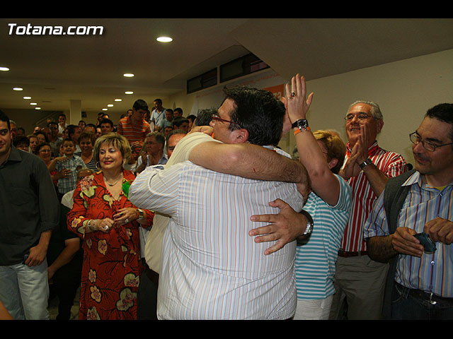 El Partido Popular revalida la mayora absoluta y obtiene el mejor resultado de su historia. REPORTAJE I - 60